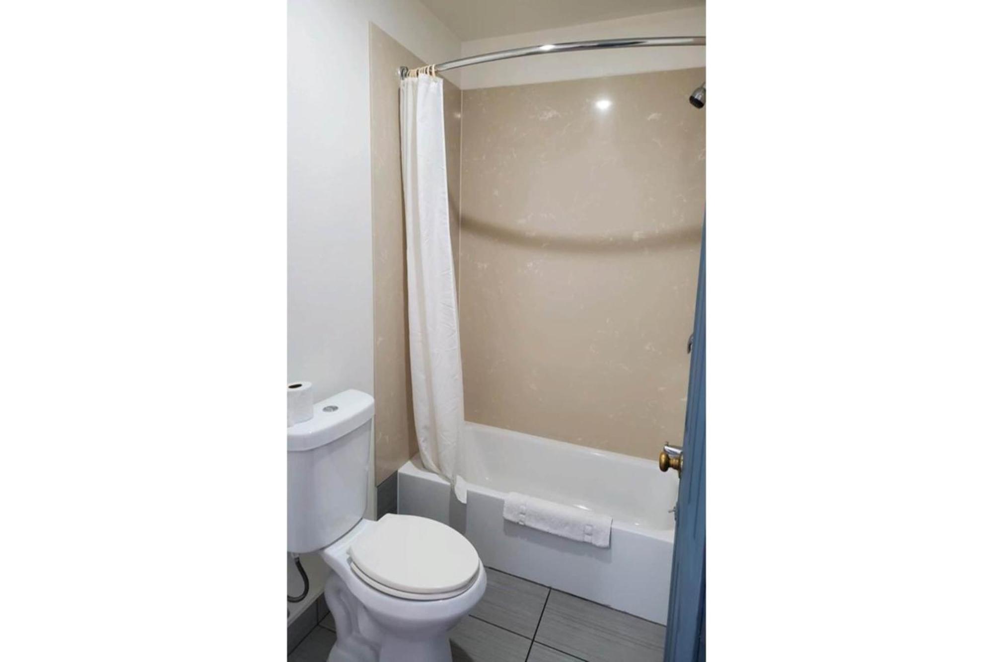 Premier Inn & Suites -Listing Partner Oakland Exteriér fotografie