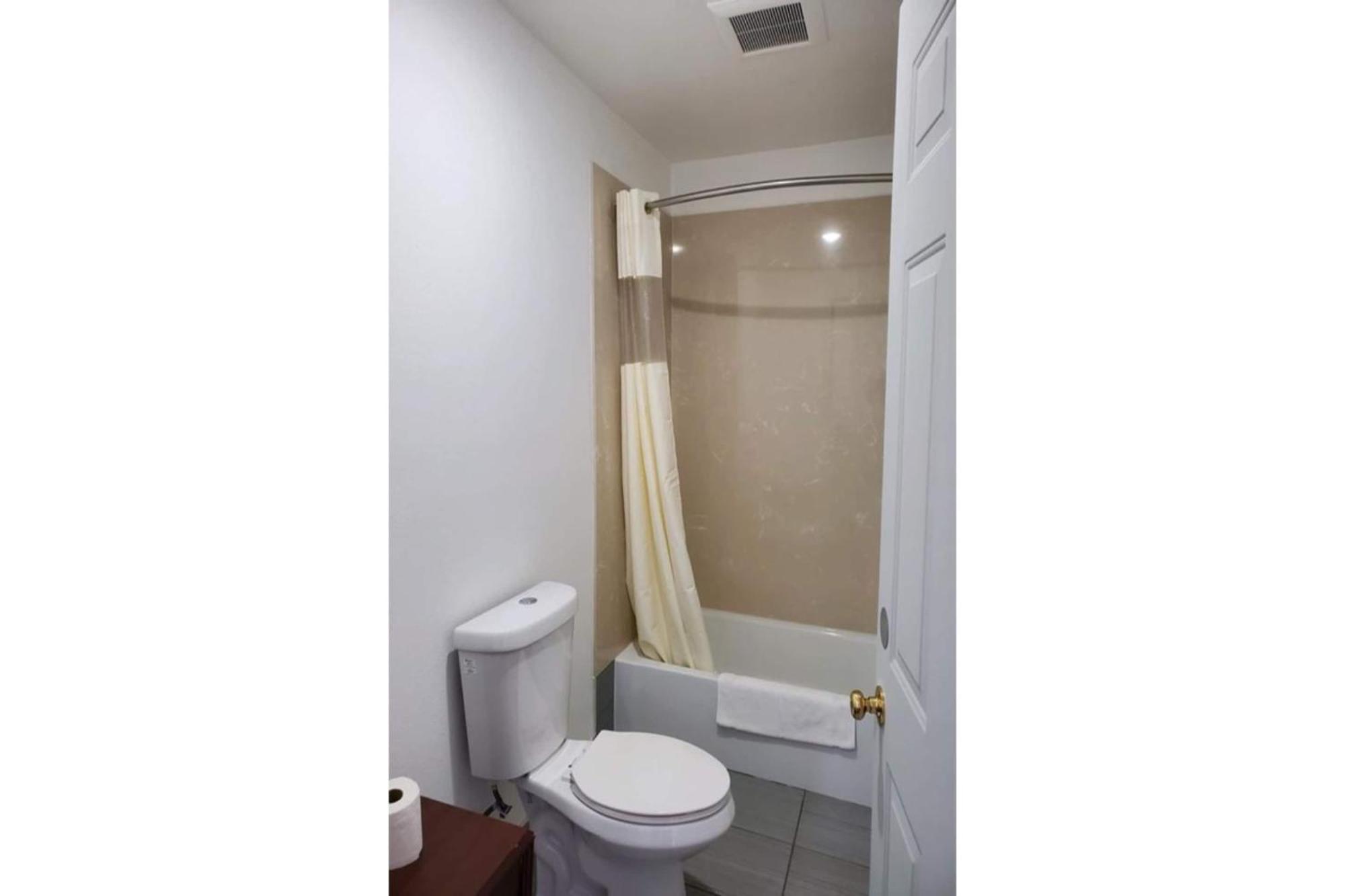 Premier Inn & Suites -Listing Partner Oakland Exteriér fotografie